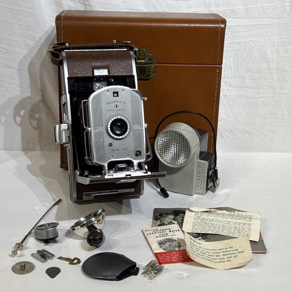 Vintage Polaroid Land Camera 95B Case Flash 95 B Speedliner Exposure Meter Key